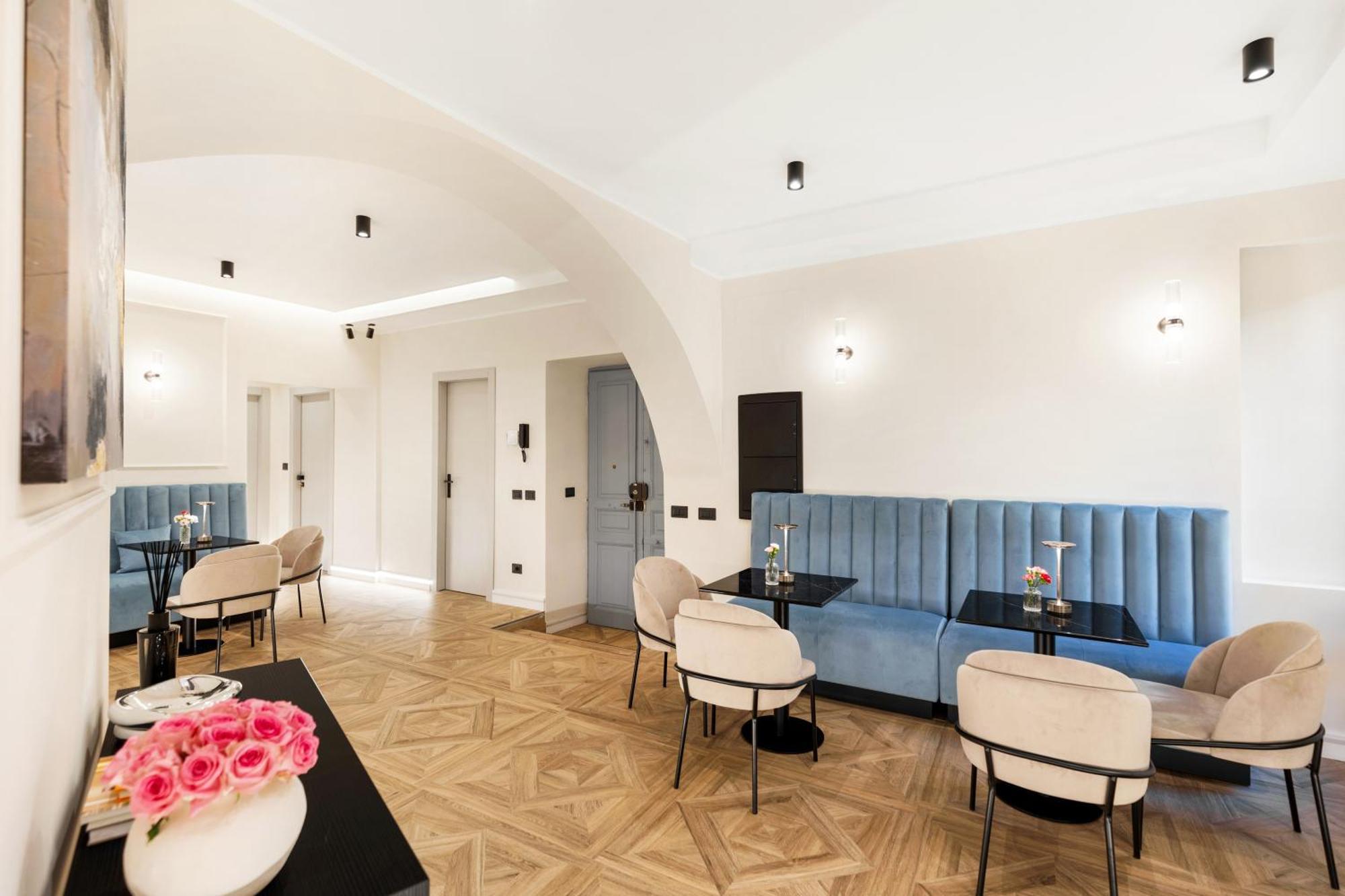 Adriana Boutique Guest House ローマ エクステリア 写真