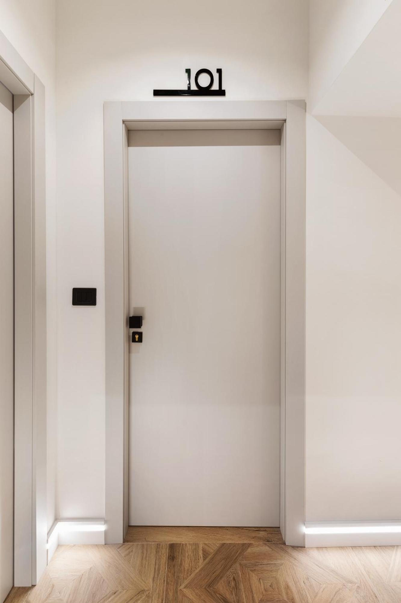 Adriana Boutique Guest House ローマ エクステリア 写真